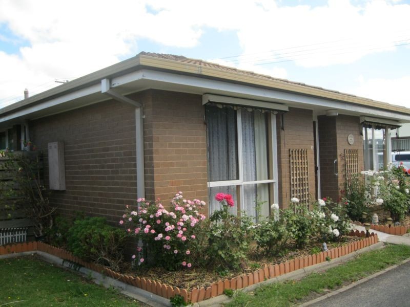 1/6 Victoria, Cobden VIC 3266