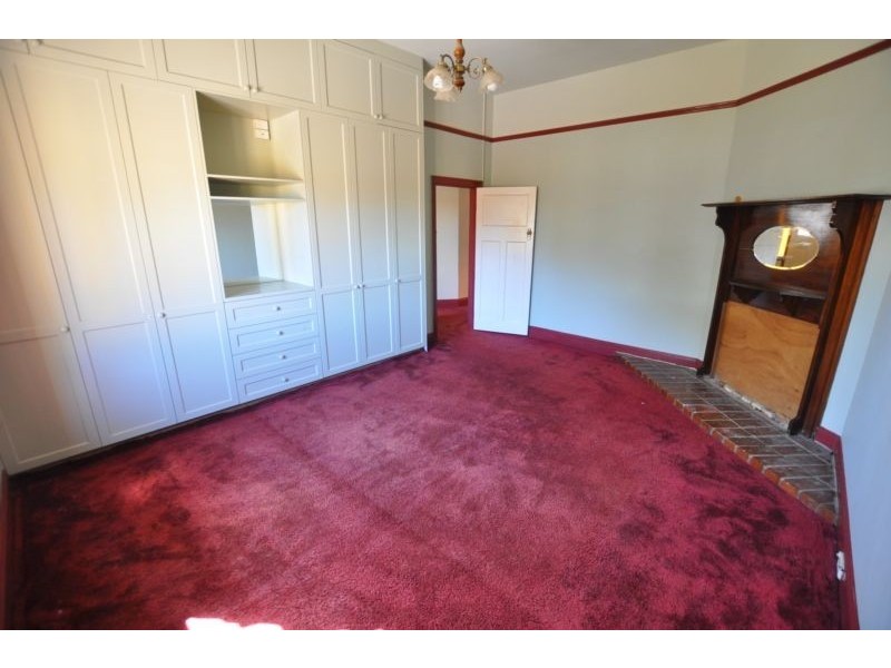 33 Clarke Street, Cobden VIC 3266