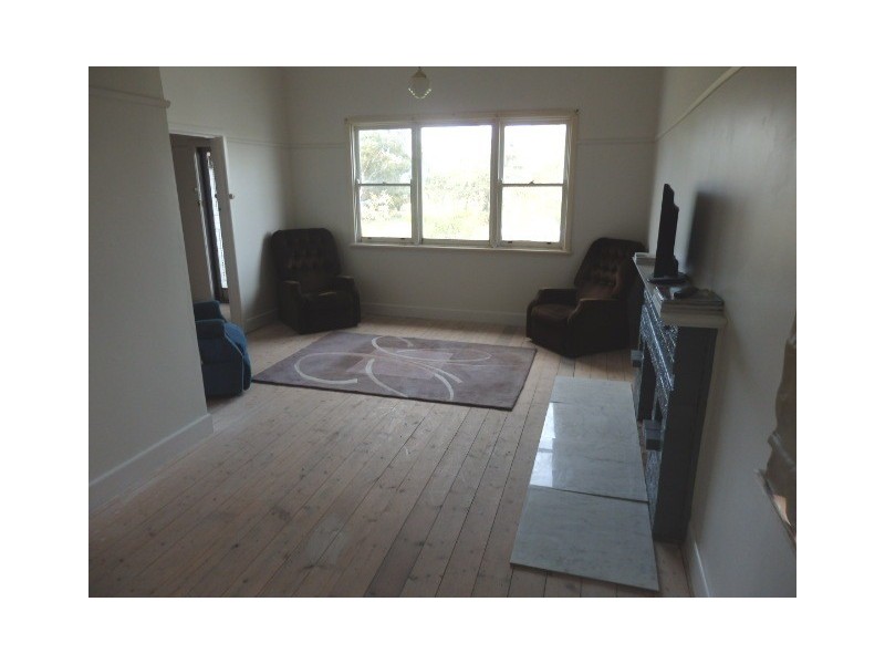 84 William Street, Lismore VIC 3324