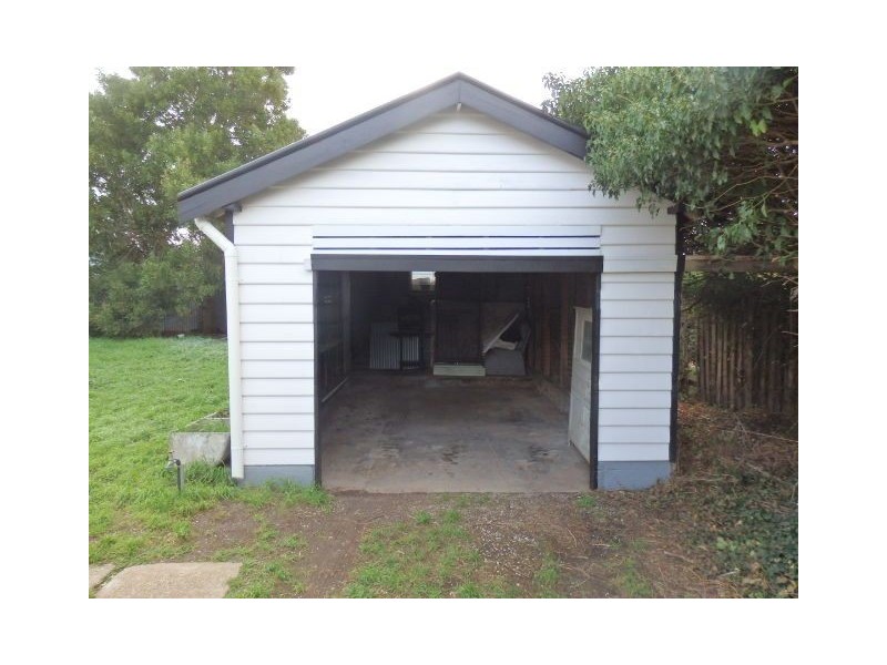 84 William Street, Lismore VIC 3324