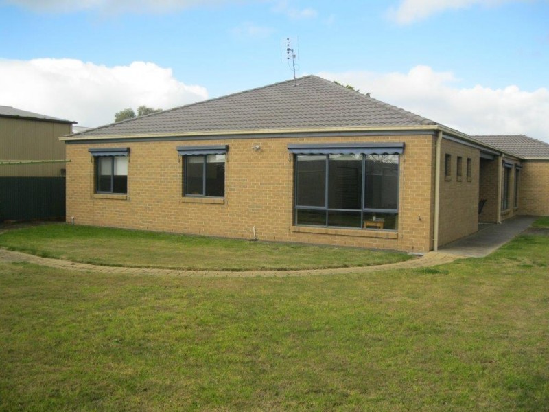 66 Mitchell Street, Cobden VIC 3266