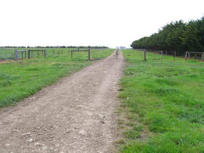 164 EAST HILL ROAD, Camperdown VIC 3260