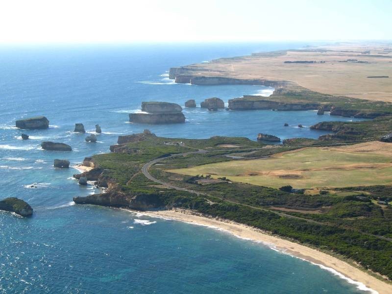 6 Robertson street, Peterborough VIC 3270