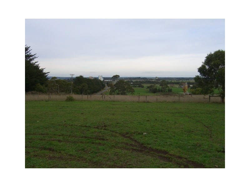 1108 Cross Forest Road, Cobden VIC 3266