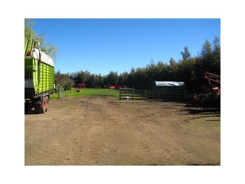 37 Bucks road, Simpson VIC 3266