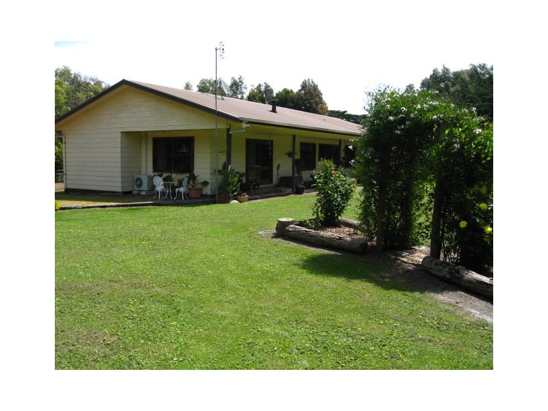 189 North South road, Timboon VIC 3268