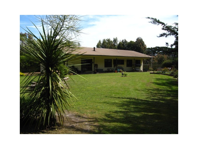 189 North South road, Timboon VIC 3268