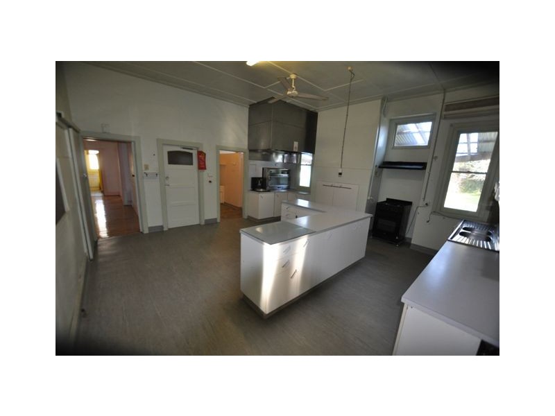 45 Curdie Street, Cobden VIC 3266