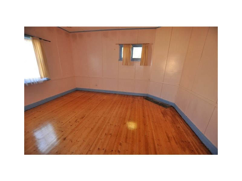 45 Curdie Street, Cobden VIC 3266