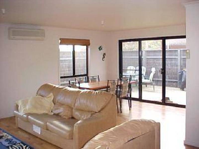 Newfield Street, Peterborough VIC 3270