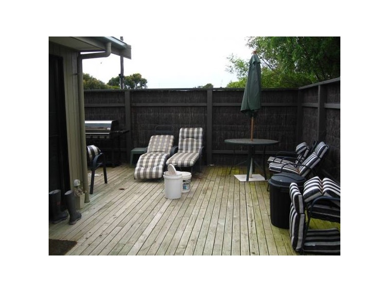 Newfield Street, Peterborough VIC 3270