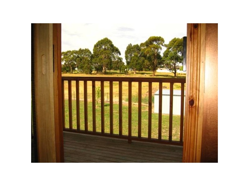 2 Wyang Crescent, Simpson VIC 3266