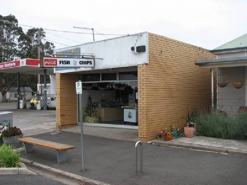3 Curdies Street, Cobden VIC 3266