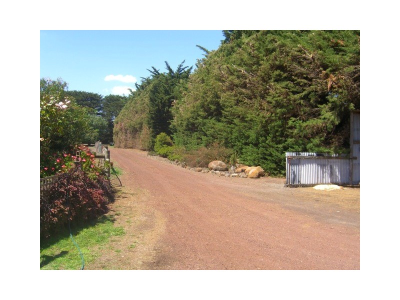 189 Nelsons Road, Elingamite North VIC 3266