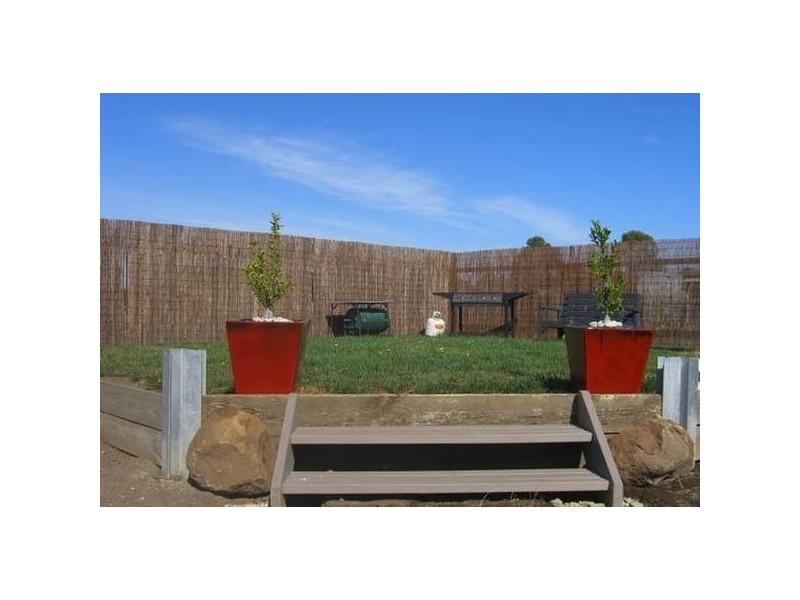 13 Clarke Street, Cobden VIC 3266