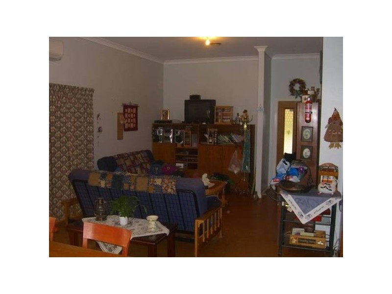 33 Clarke Street, Cobden VIC 3266