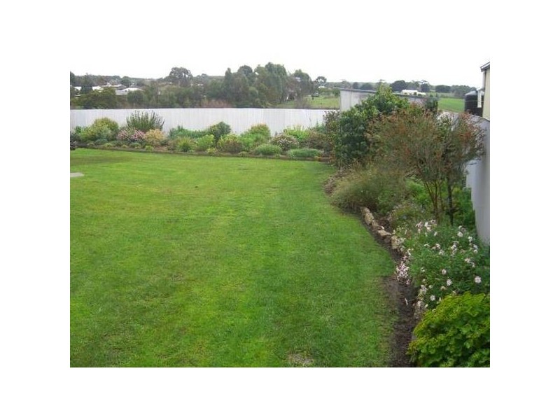 Tobruk Street, Cobden VIC 3266