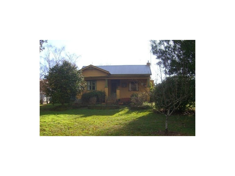 36a Peter Street, Cobden VIC 3266
