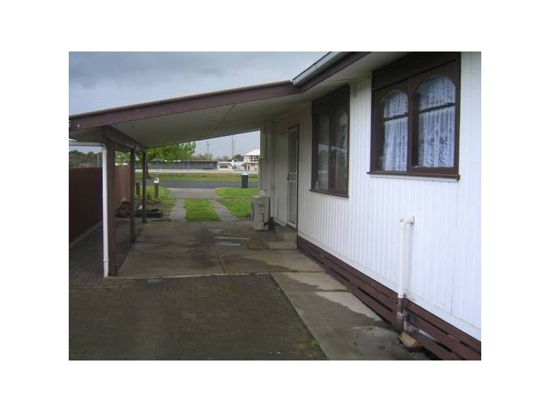 54 Parrott Street, Cobden VIC 3266