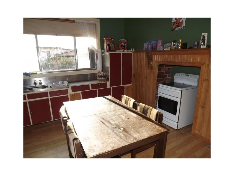 23 Neylon Street, Cobden VIC 3266
