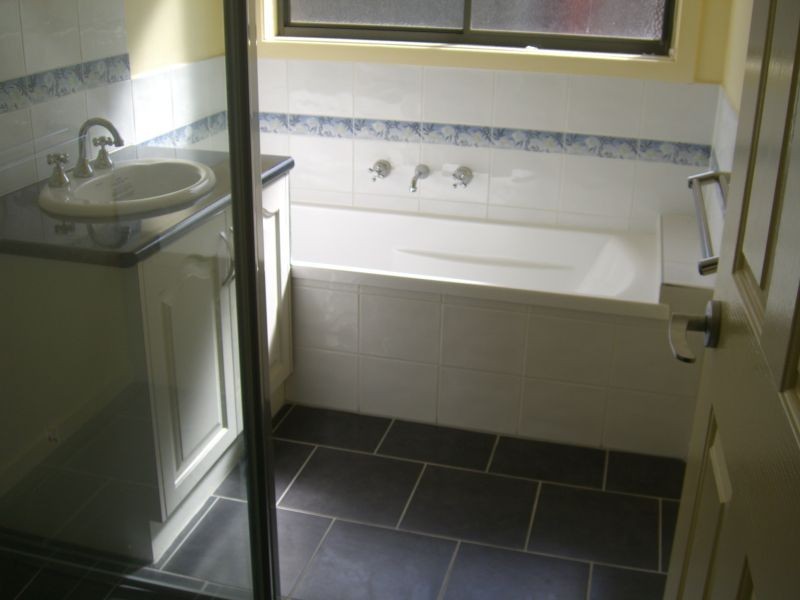 64 – 66 Curdie Street, Cobden VIC 3266