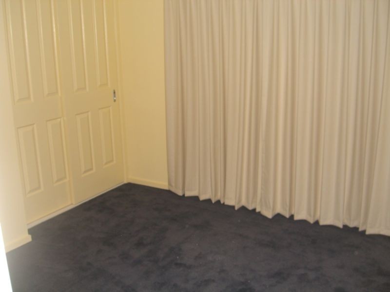 64 – 66 Curdie Street, Cobden VIC 3266