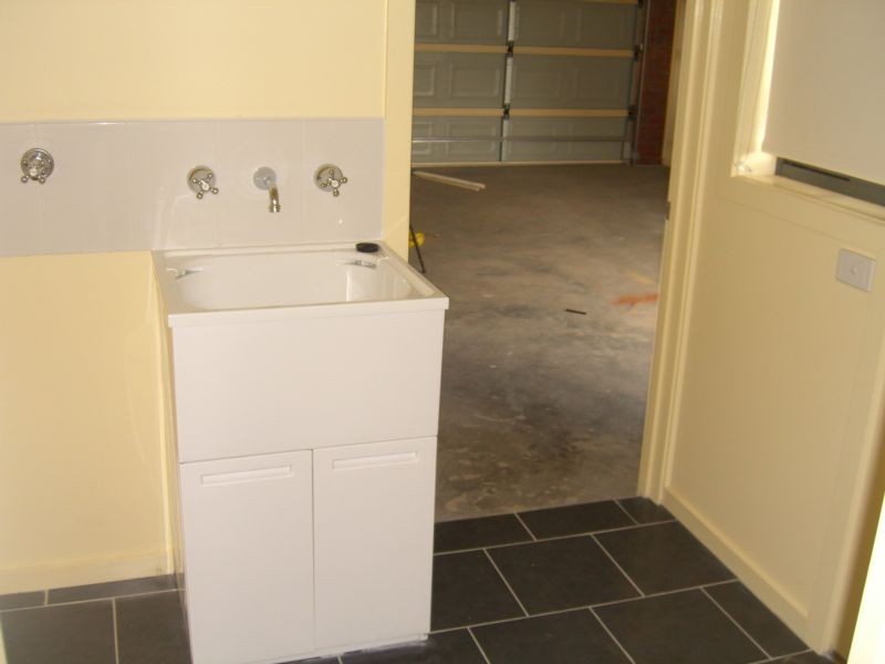 64 – 66 Curdie Street, Cobden VIC 3266