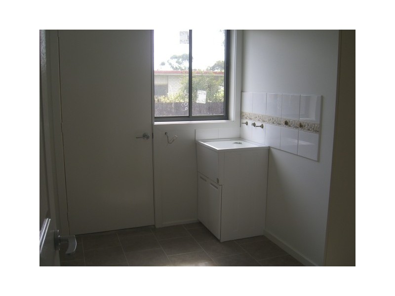 64 – 66 Curdie Street, Cobden VIC 3266