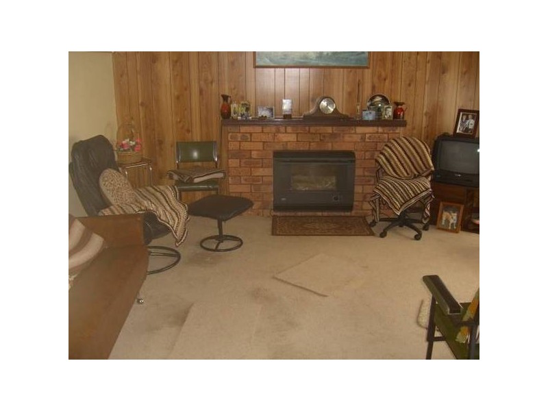 71 Victoria Street, Cobden VIC 3266