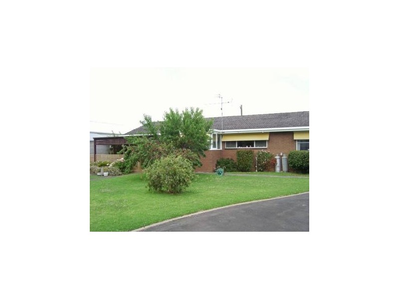 73 Victoria Street, Cobden VIC 3266