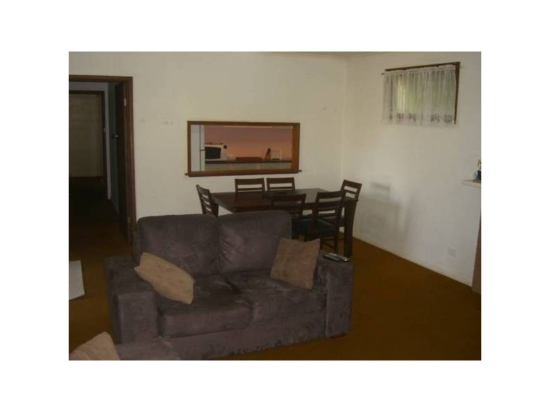 108 Curdie Street, Cobden VIC 3266