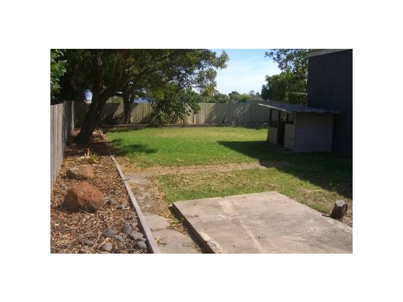 12 Old Port Campbell Road, Cobden VIC 3266