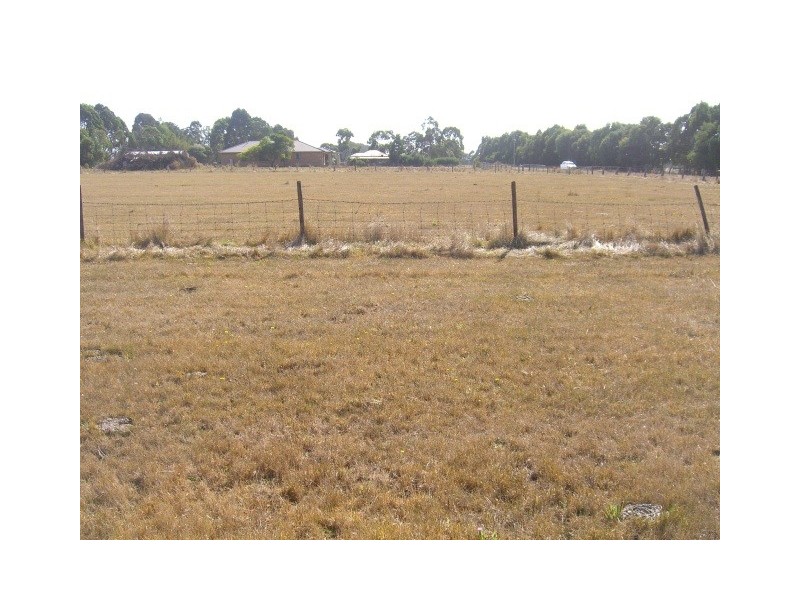 Mills Road, Cobden VIC 3266