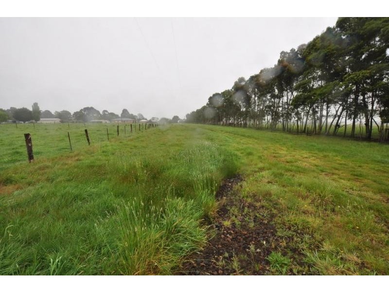 Mills Road, Cobden VIC 3266