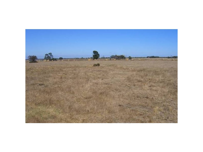 92 Lavers Hill – Cobden Road, Cobden VIC 3266