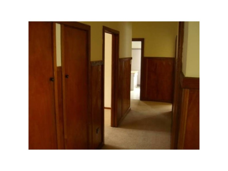 31 Dover Street, Cobden VIC 3266