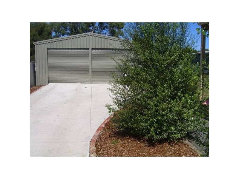 67 Parrott Street, Cobden VIC 3266