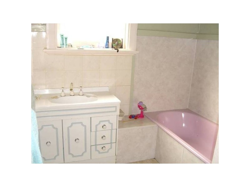 29A Silvester Street, Cobden VIC 3266