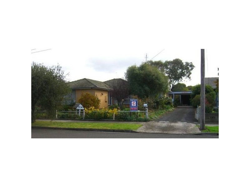 6 Peter Street, Cobden VIC 3266