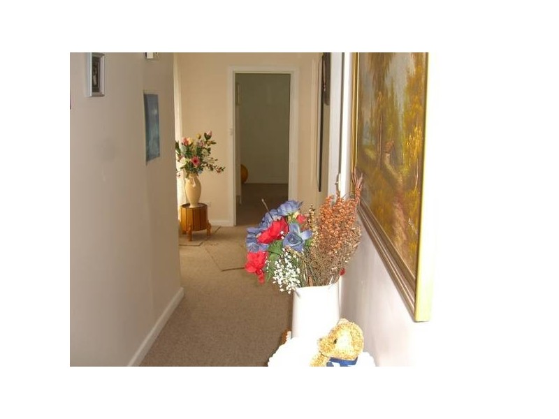 6 Peter Street, Cobden VIC 3266