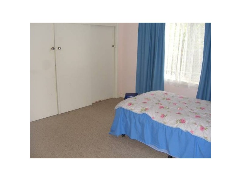 6 Peter Street, Cobden VIC 3266