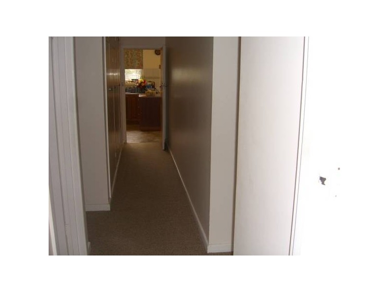 6 Peter Street, Cobden VIC 3266