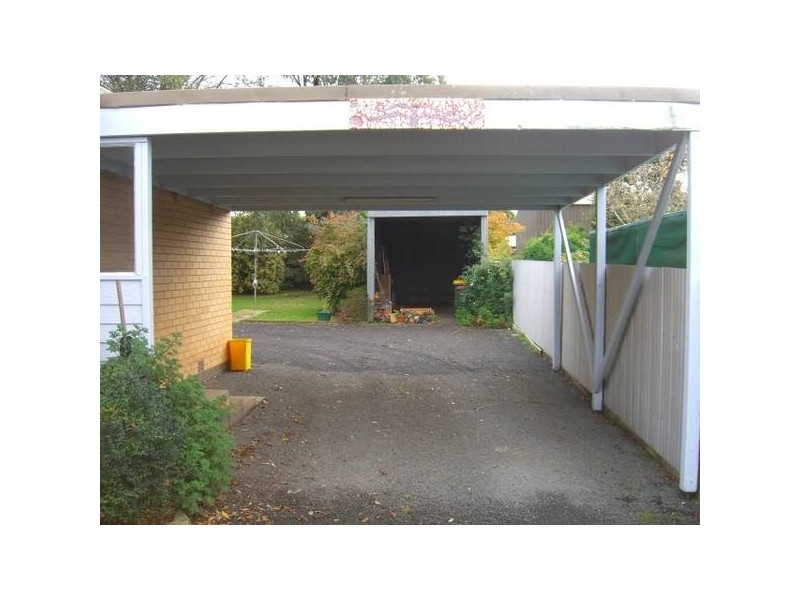 6 Peter Street, Cobden VIC 3266