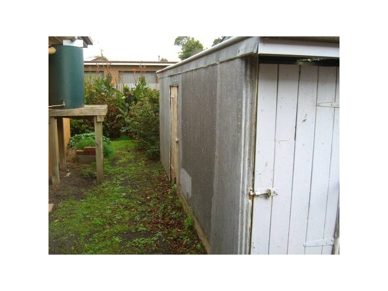 6 Peter Street, Cobden VIC 3266