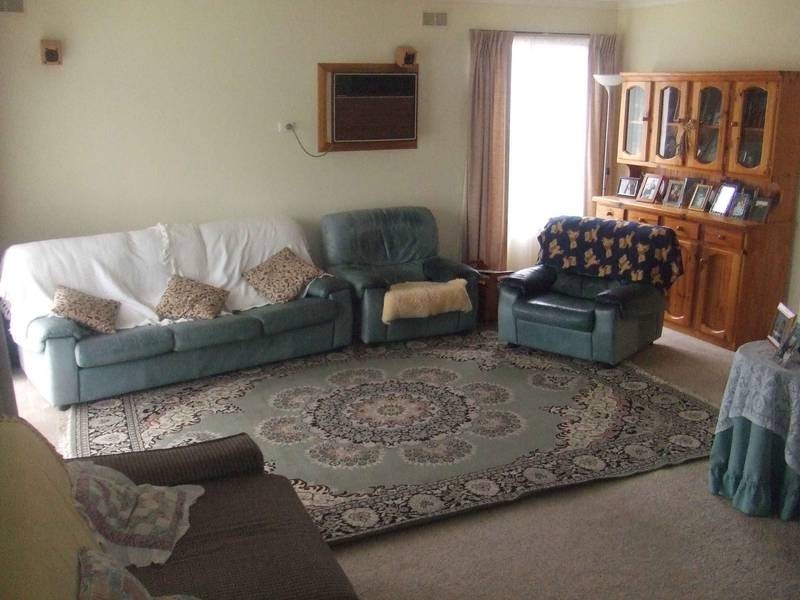 26 Cemetary Road, Cobden VIC 3266