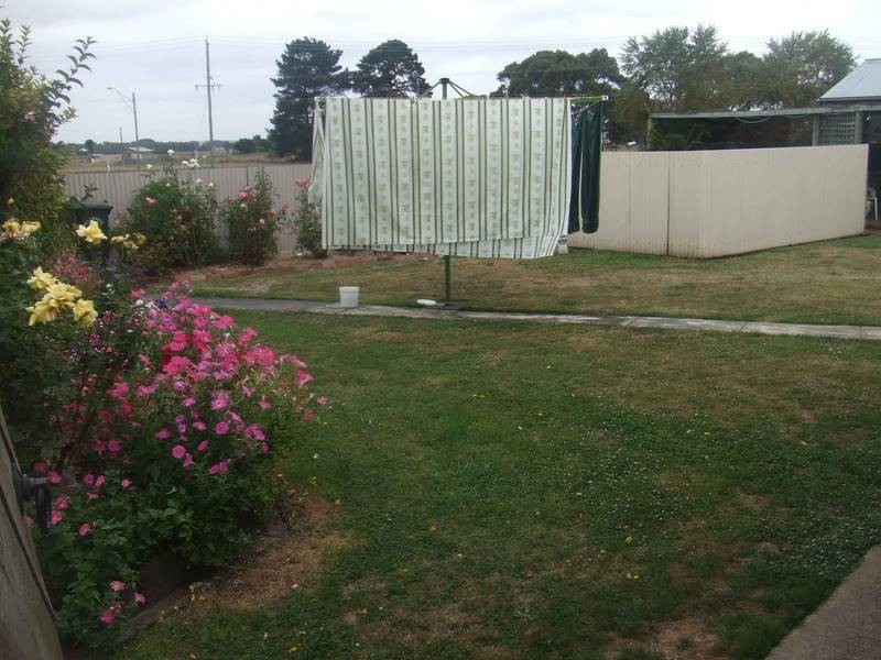 26 Cemetary Road, Cobden VIC 3266