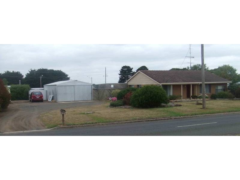 26 Cemetary Road, Cobden VIC 3266