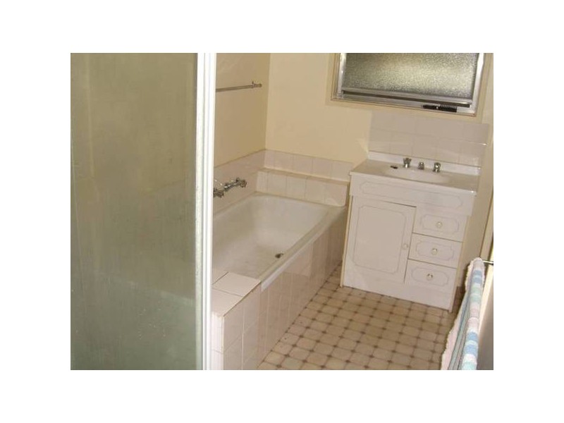 28 Tobruk Street, Cobden VIC 3266