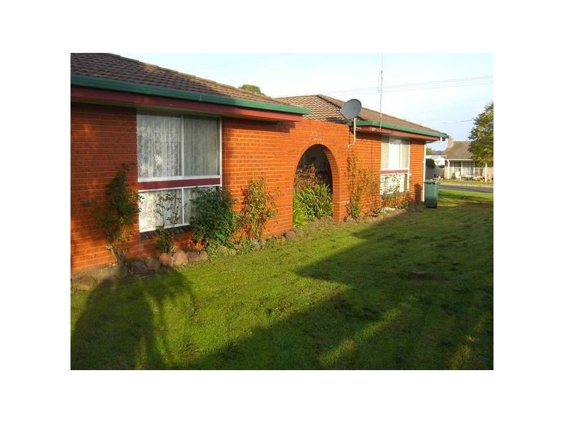 6 Church Street, Timboon VIC 3268