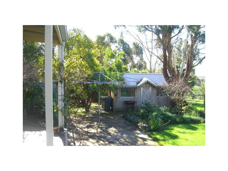 69 Cobden-Port Campbell Road, Cobden VIC 3266